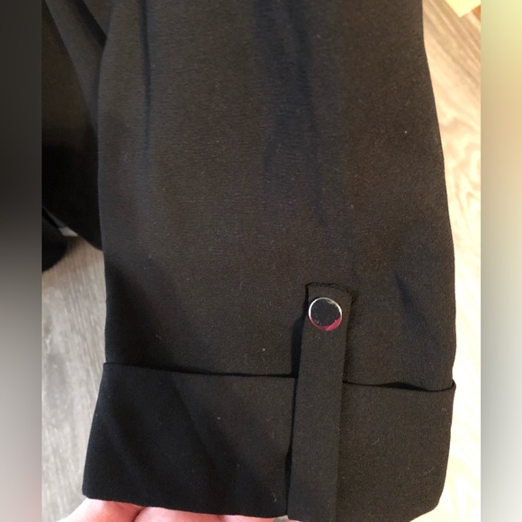 JustFab Sleeve Tab Crepe Blazer - Picture 4 of 7